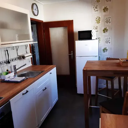 Moderne Ferienwohnung *